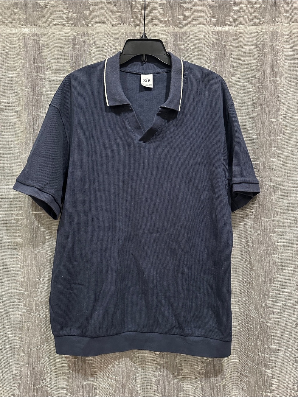 Zara Men’s Dark Navy Polo with Contrast Collar Trim